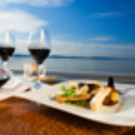 Island Mix Bar & Grill