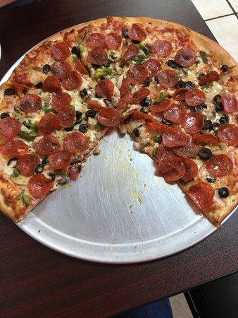 MJ's Pizza & Wings