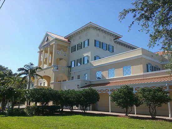 Lauderhill Town Centre library