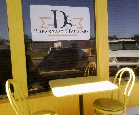 D's Breakfast and Burgers