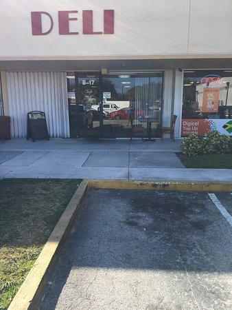 Giorgio's Cafe & Deli