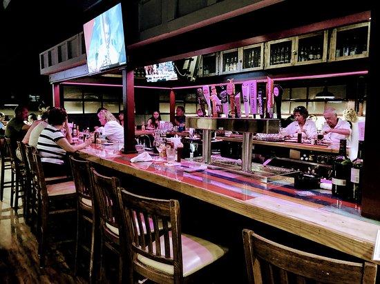 Bobby Rubino's Place For Ribs