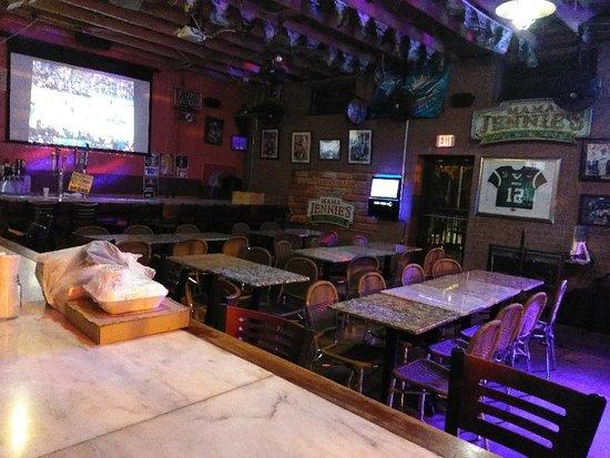 Mama Jennie's