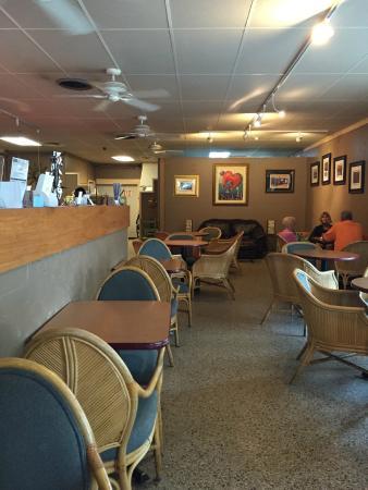 Sun Shoppe & Cafe