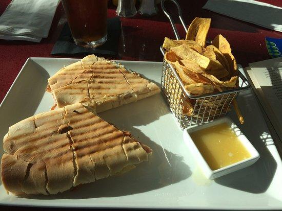 Bongos Cuban Cafe
