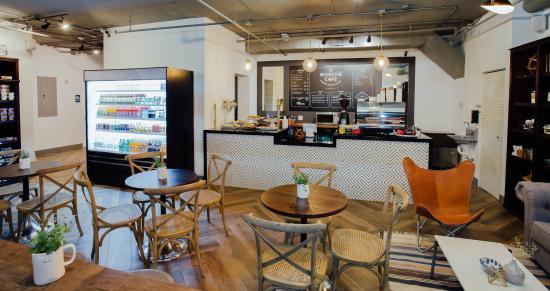 Le Marche Cafe