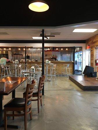 Daytona Pizza & Wing Co.
