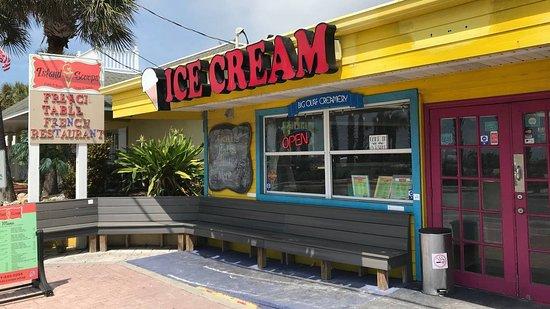 Island Scoops