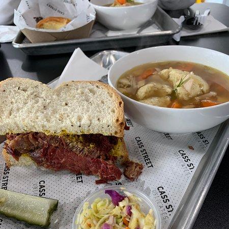 Cass Street Deli