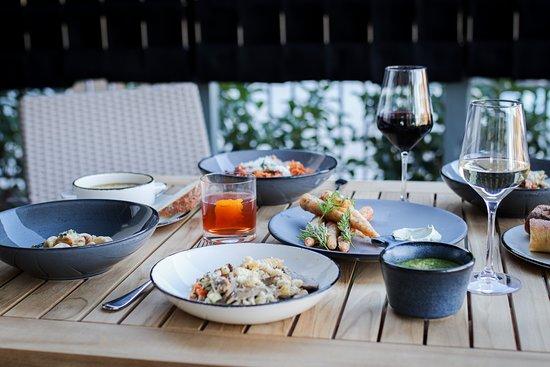 Midtown Table
