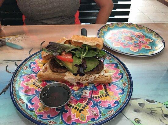 Mel's Tiki Cafe