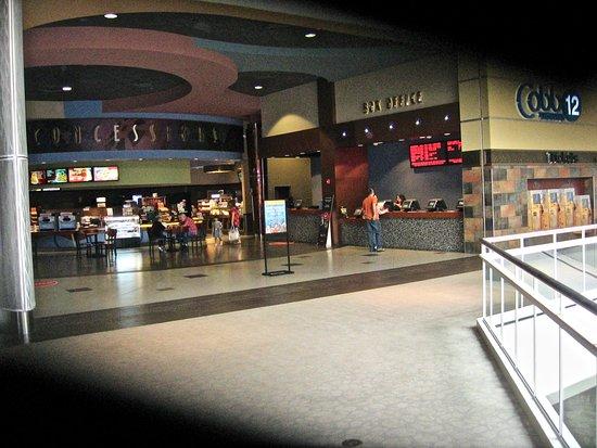 Cobb Theatres - Countryside 12