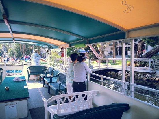 Miss Daisy Boat Tours