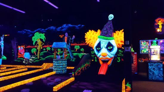 Monster Mini Golf