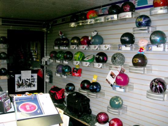 The Beach Bowl & Pelican's Arcade