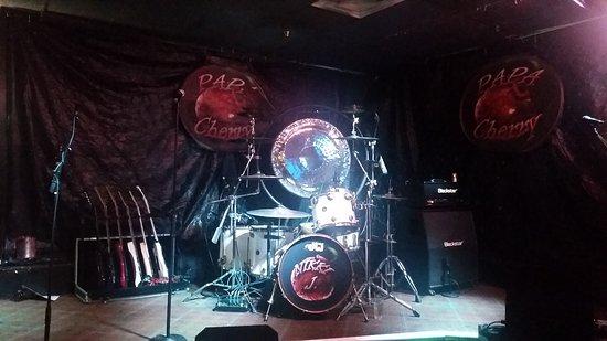Raccoons Bar and Grill