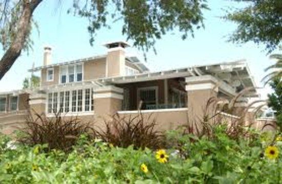 Craftsman House Gallery