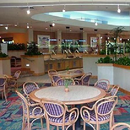 Traders Island Grill