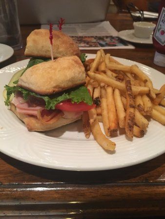 Grande Vista Bar and Grille