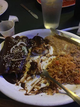 Los Compadres Restaurant