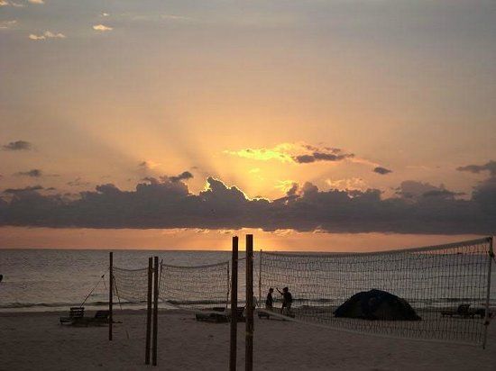 Undertow Beach Bar