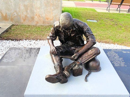 Veterans Plaza