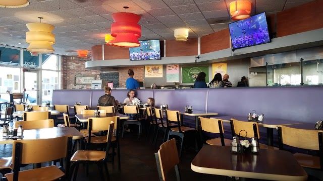 Gilbert's 17th Street Grill