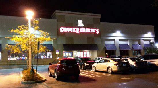 Chuck E Cheese's